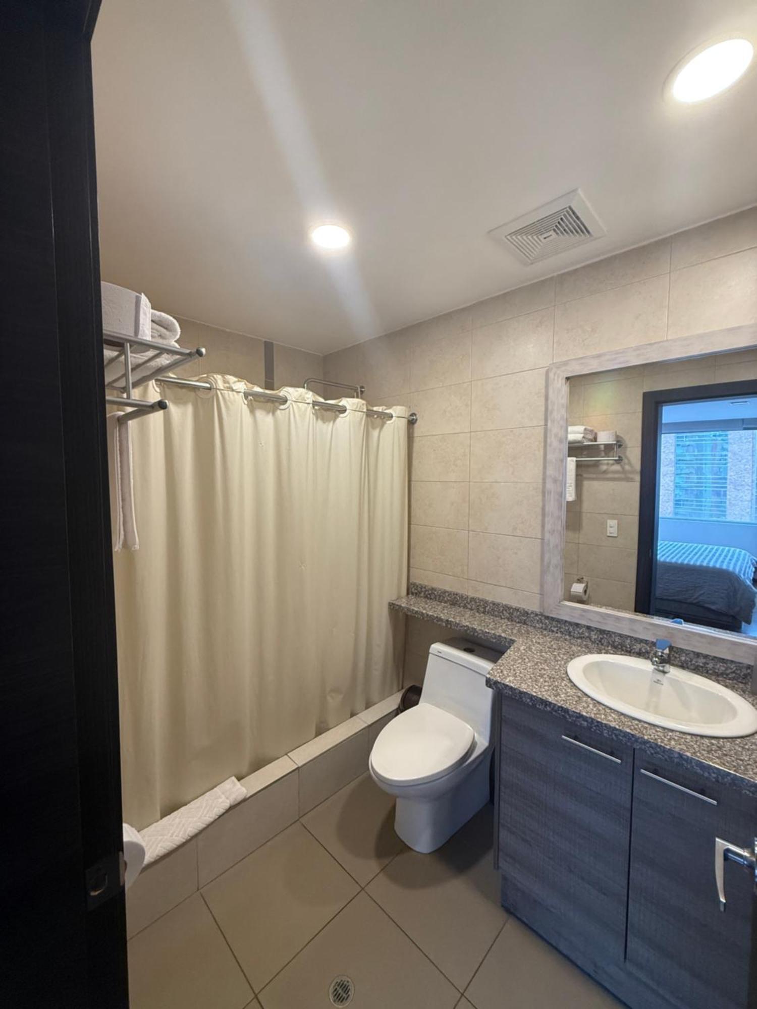 Finlandia Park Suite Кито Экстерьер фото